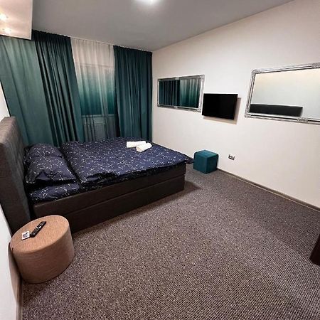 Central Studio 1 - Apartament 2 Camere デヴァ エクステリア 写真